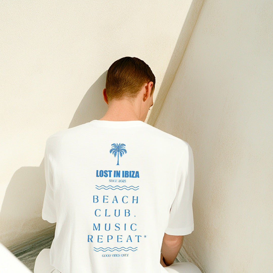 T-shirt blanc, homme ou femme : l’indispensable de l’été et du dressing moderne.